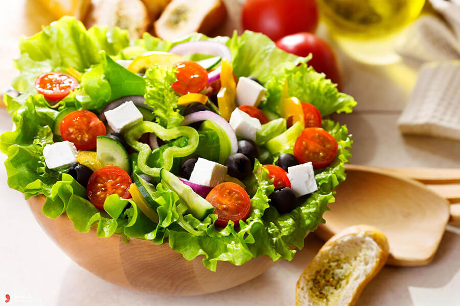 Cách chế biến hạt hạnh nhân salad rau củ