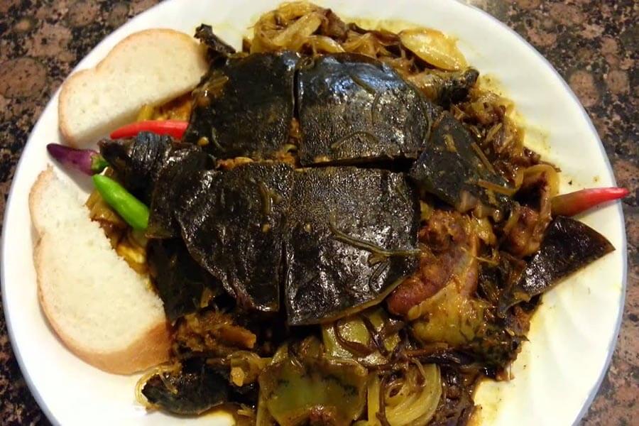Cách chế biến thịt rùa biển xào lăn